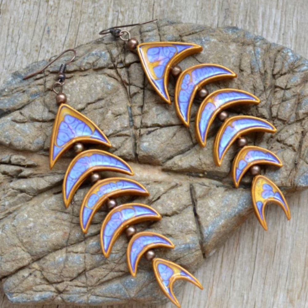 Purple and gold fish earrings - Picture 3 of 3